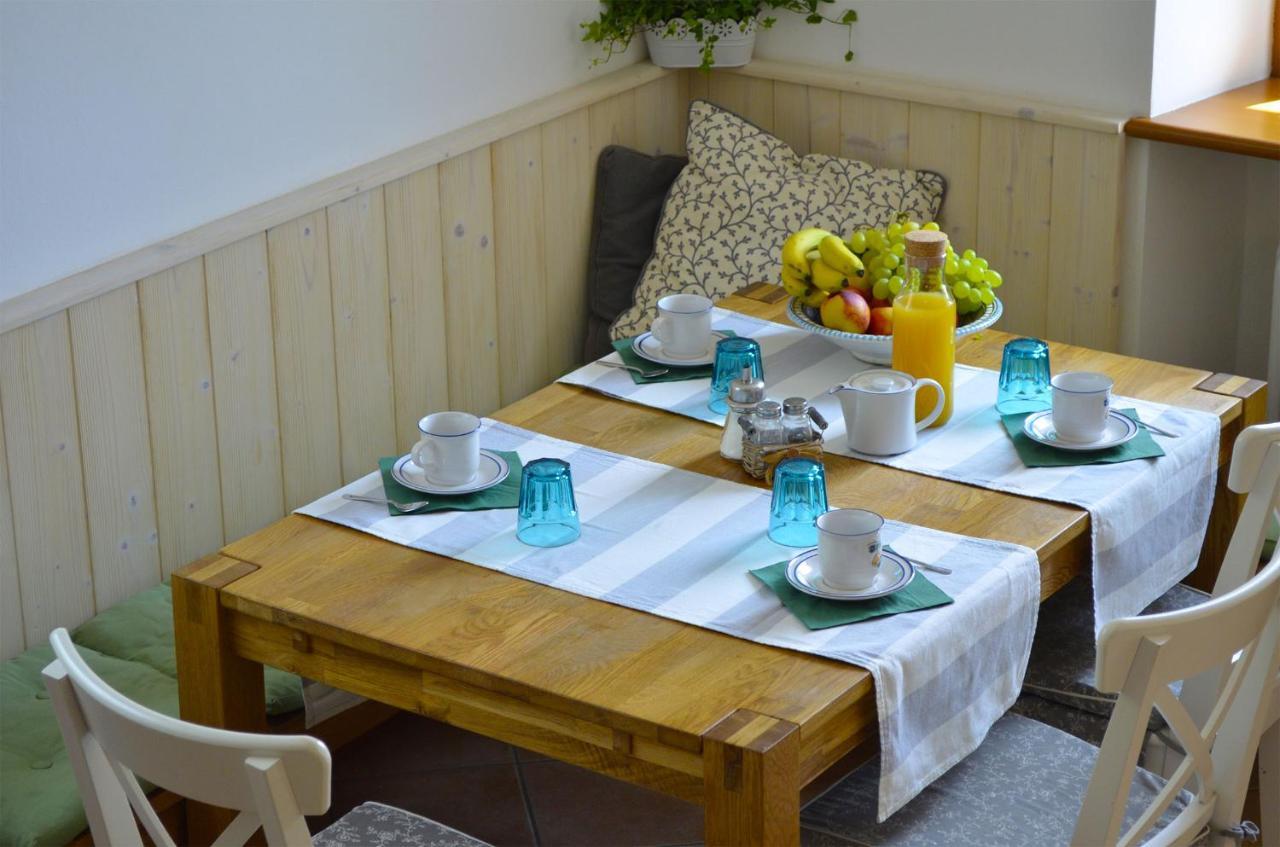 Ca Ulivi Bed & Breakfast Ala Exterior foto