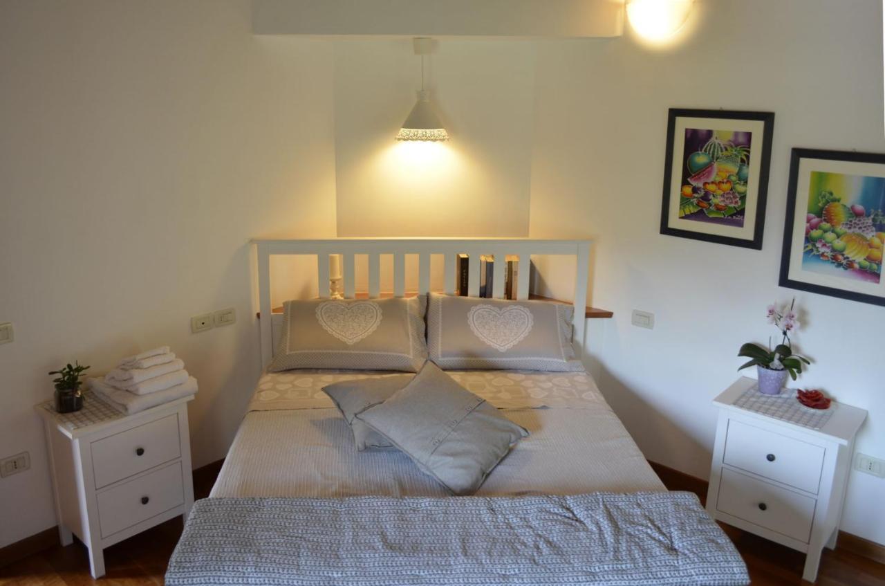 Ca Ulivi Bed & Breakfast Ala Exterior foto