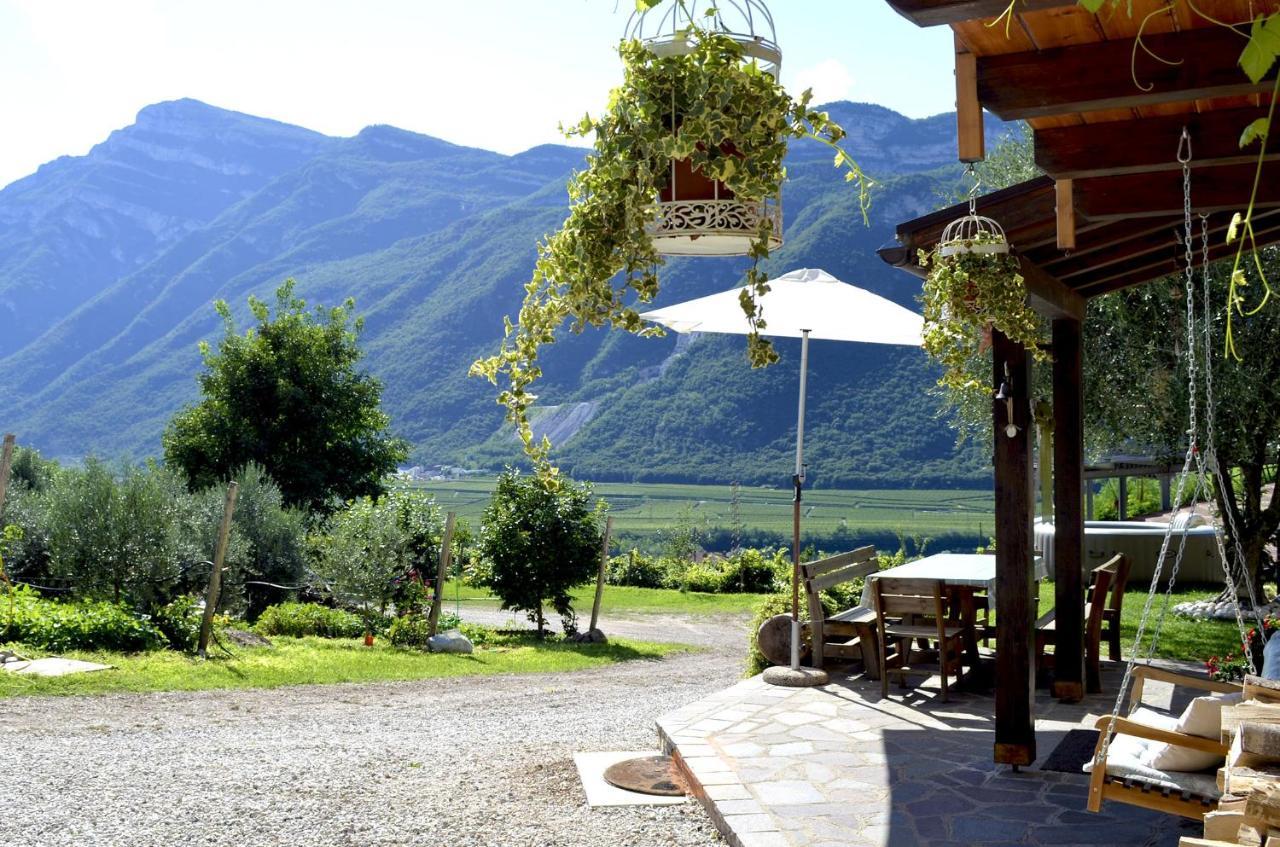 Ca Ulivi Bed & Breakfast Ala Exterior foto