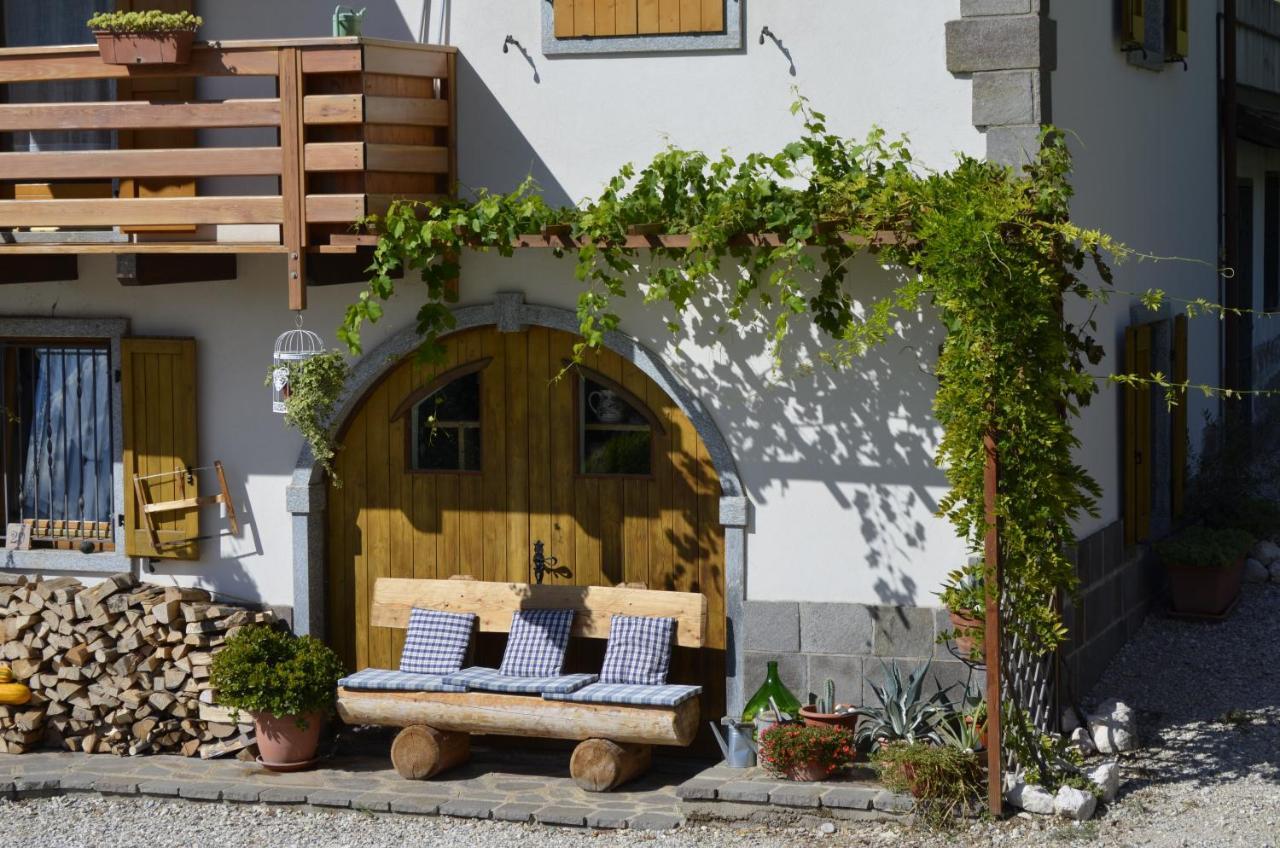 Ca Ulivi Bed & Breakfast Ala Exterior foto