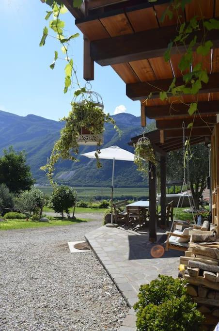 Ca Ulivi Bed & Breakfast Ala Exterior foto