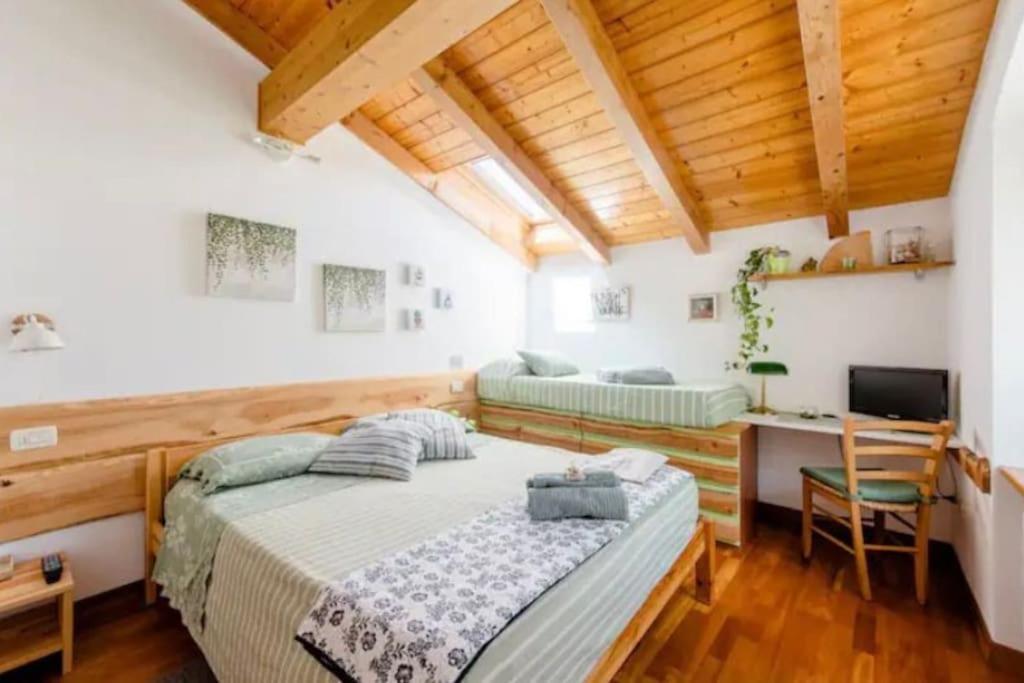 Ca Ulivi Bed & Breakfast Ala Exterior foto