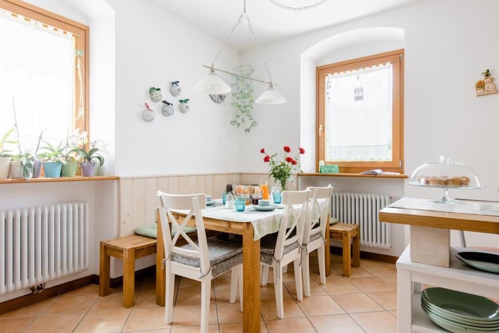Ca Ulivi Bed & Breakfast Ala Exterior foto