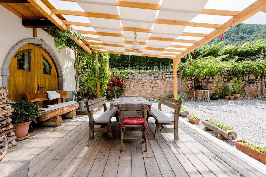 Ca Ulivi Bed & Breakfast Ala Exterior foto