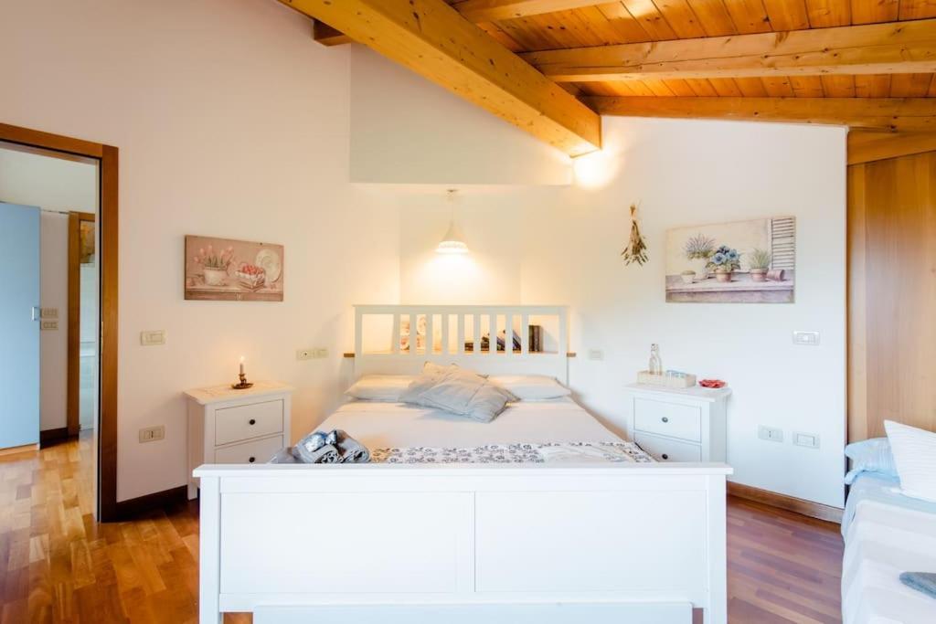 Ca Ulivi Bed & Breakfast Ala Exterior foto