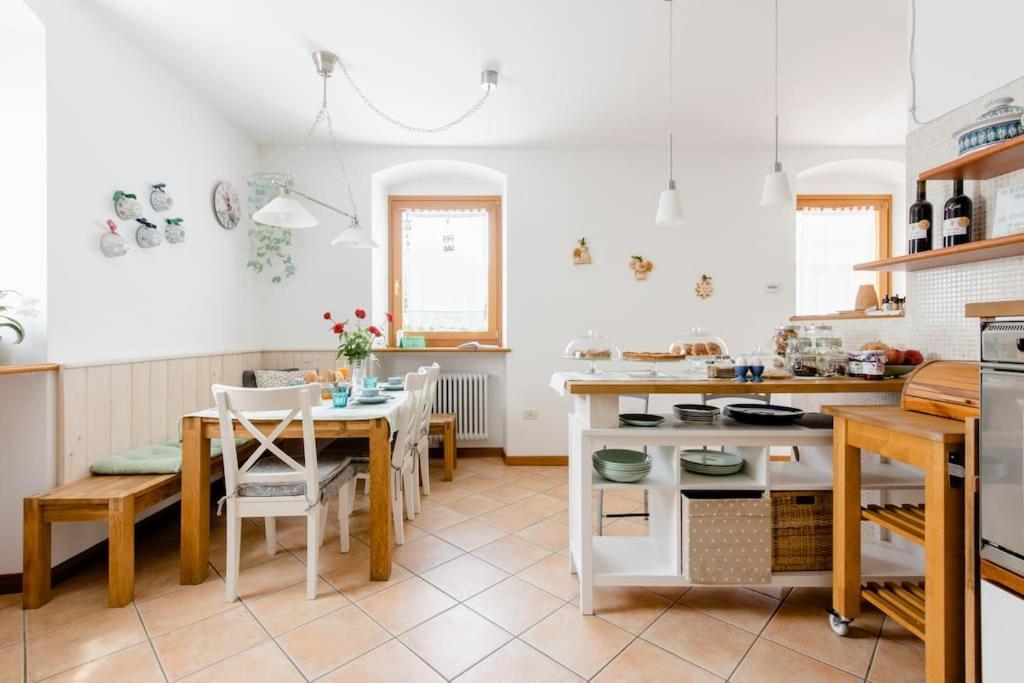 Ca Ulivi Bed & Breakfast Ala Exterior foto